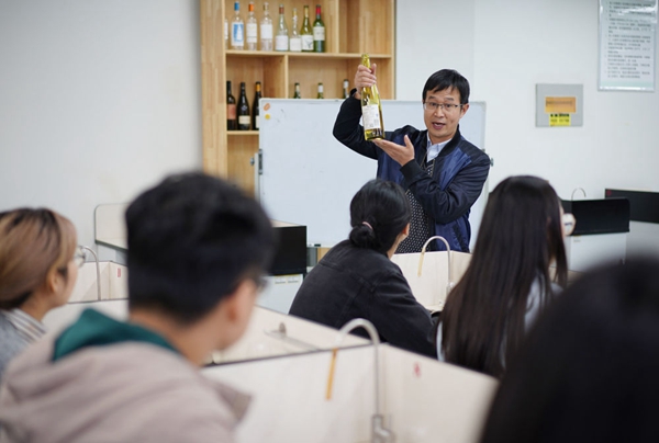 e71874fe786540a6861df907a9b40fb8.jpg e71874fe786540a6861df907a9b40fb8.jpg