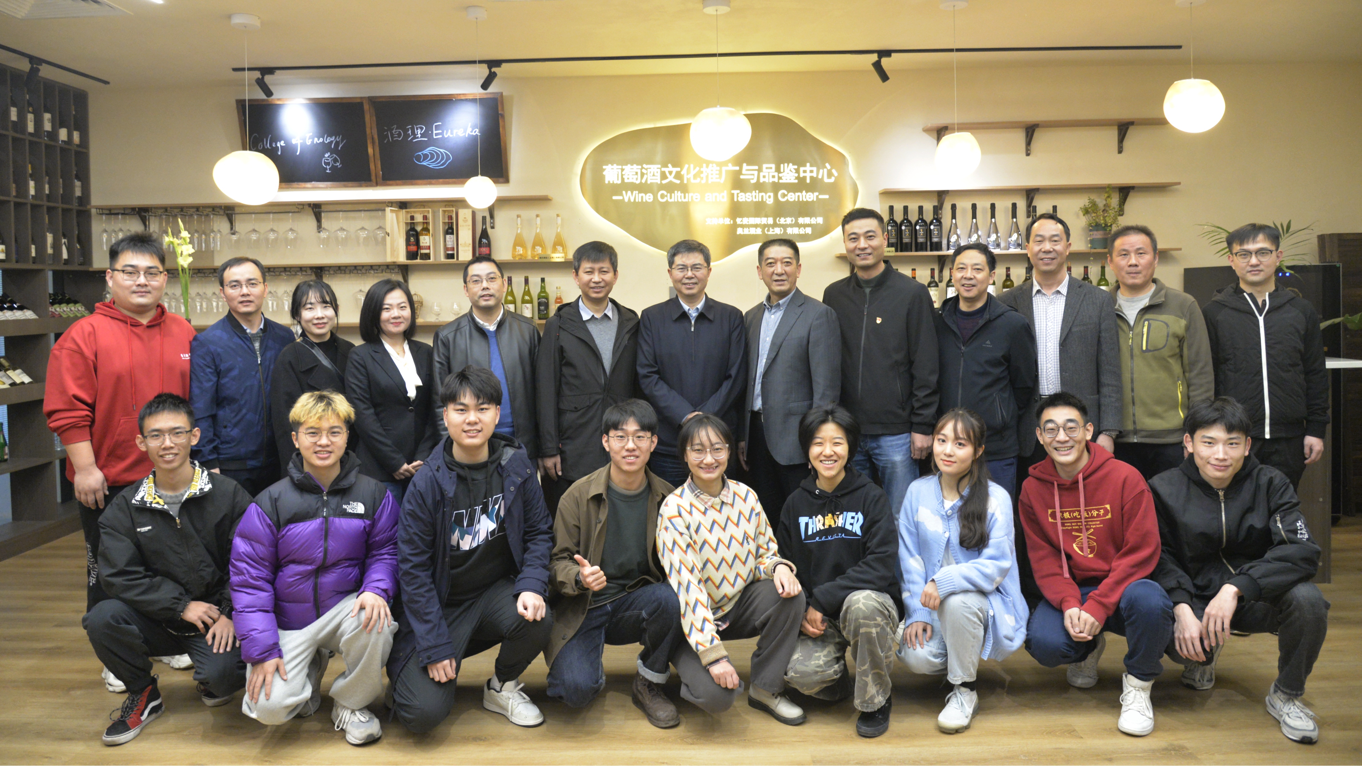 ef7a691cc7304490a98394e3ff61ff6b.jpg ef7a691cc7304490a98394e3ff61ff6b.jpg